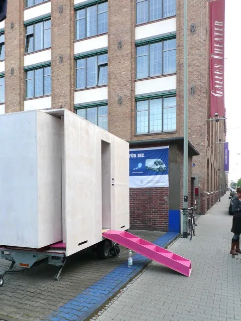 MOBILE BOX (MBX) — Mobiles Raumwerkzeug als interaktives Kunstprojekt · Frankfurt 2013, Bild 8